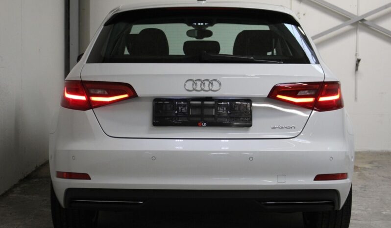 Audi A3 E-Tron full