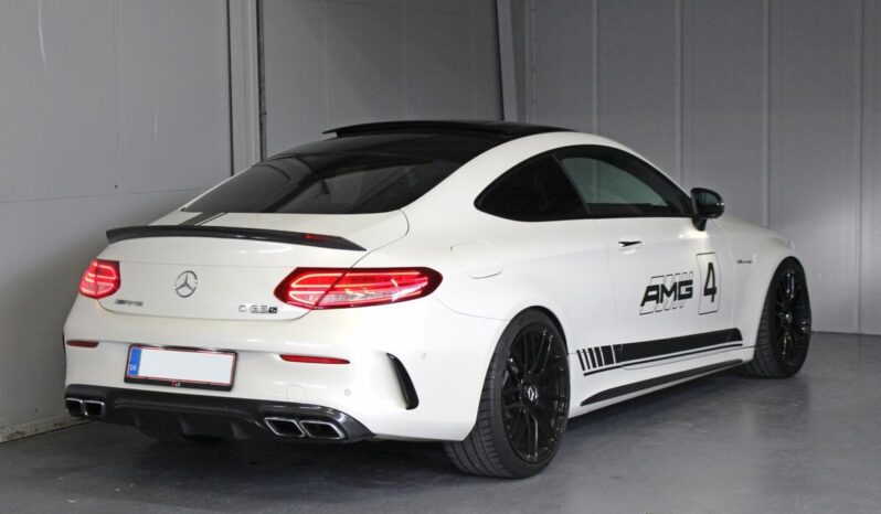 Mercedes C63 S AMG full