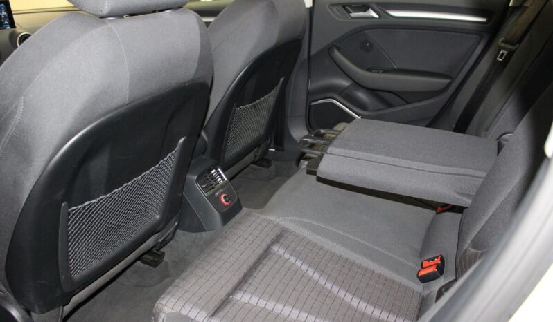 Audi A3 E-Tron full
