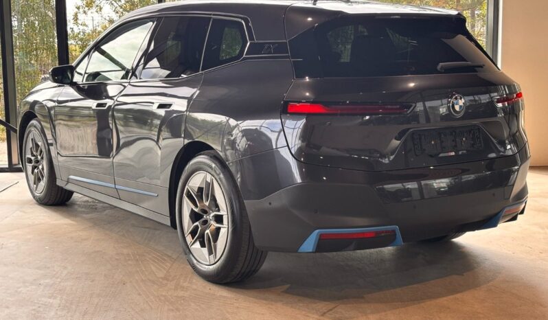BMW iX xDrive40 full