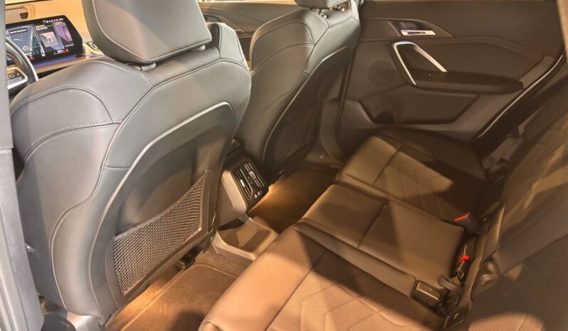 BMW iX1 xDrive30 M-Sport full
