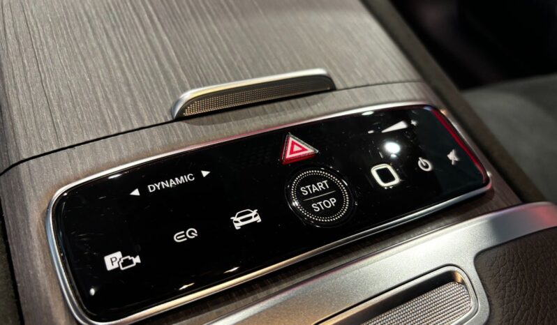 Mercedes-Benz EQE350 AMG-Line full