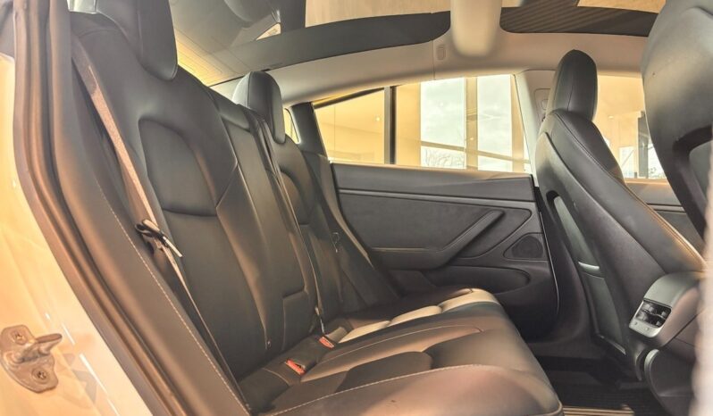 Tesla Model 3 SR+ full