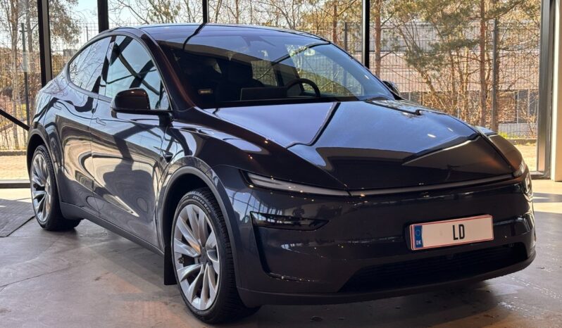 Tesla Model Y Long Range AWD