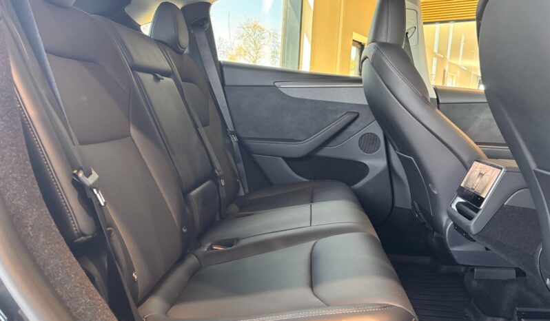 Tesla Model Y Long Range AWD full