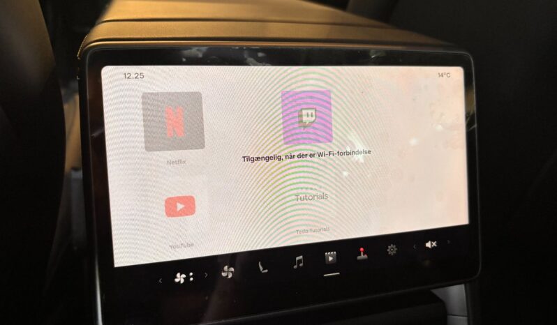 Tesla Model Y Long Range AWD full
