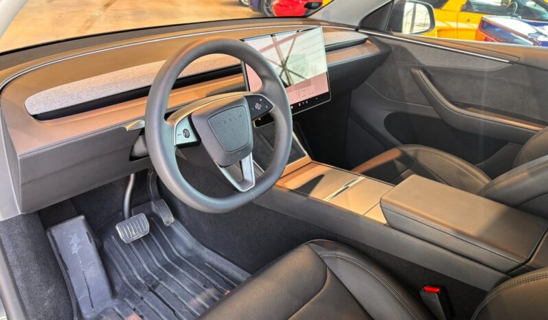 Tesla Model Y Long Range AWD full