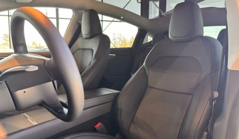 Tesla Model Y Long Range AWD full