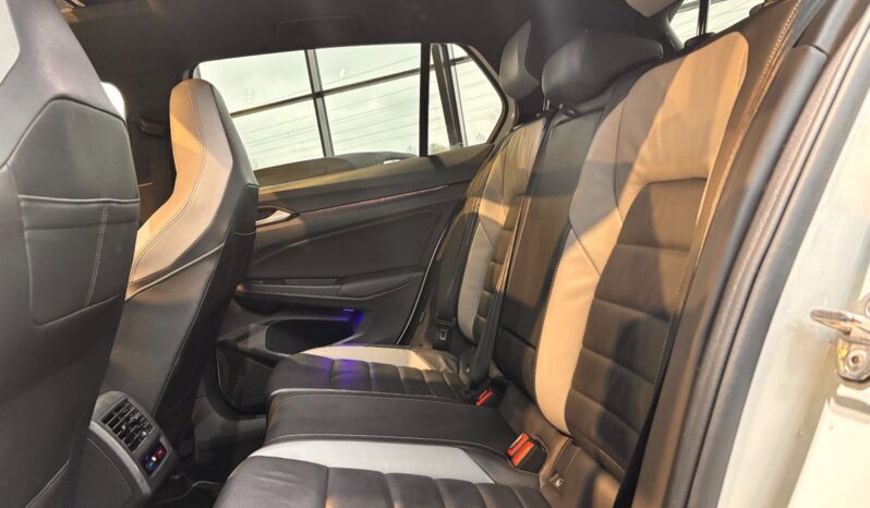 VW Golf VIII 1,4 GTE DSG full