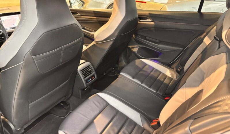 VW Golf VIII 1,4 GTE DSG full