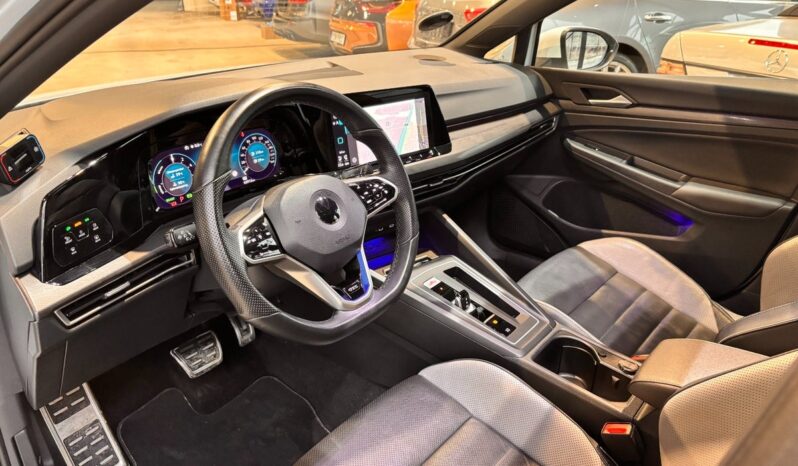 VW Golf VIII 1,4 GTE DSG full