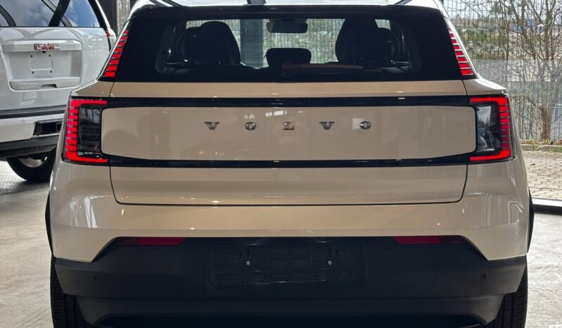 Volvo EX30 Extended Range Plus full