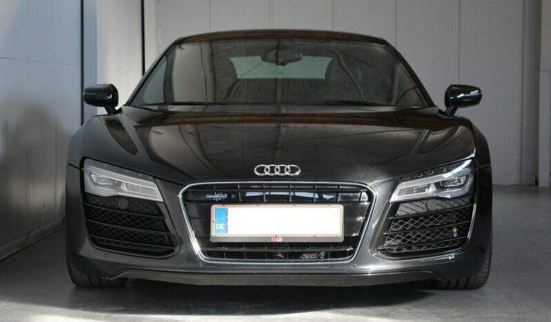 Audi R8 full