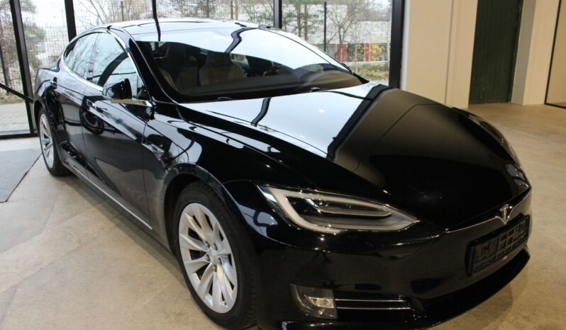 TESLA MODEL S 90D full