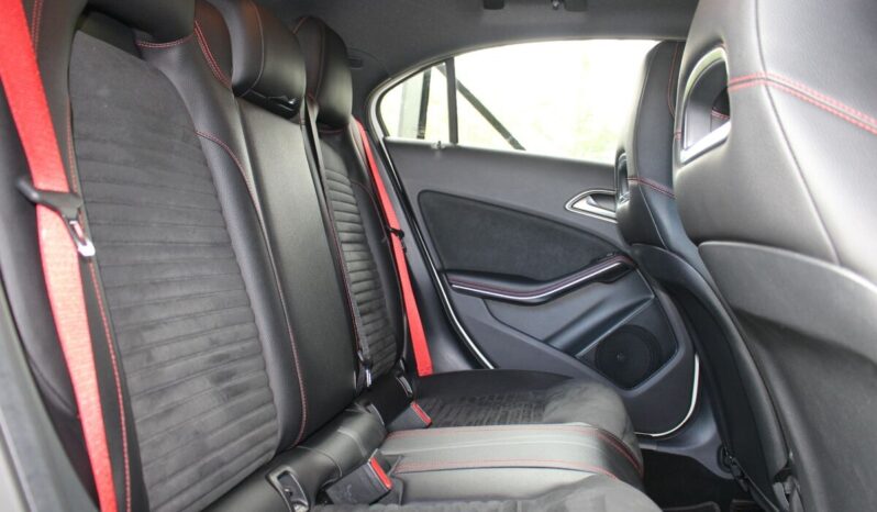 Mercedes-Benz A45 AMG full