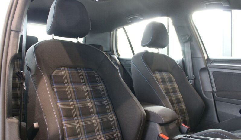 VW GOLF VII GTE full